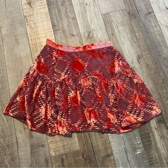 Urban outfitters UO Vera Burnout Velvet Flippy
Mini Skirt size xs - Picture 4 of 9